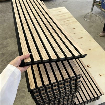 Penyelesaian Bunyi Bergaya Panel Akustik